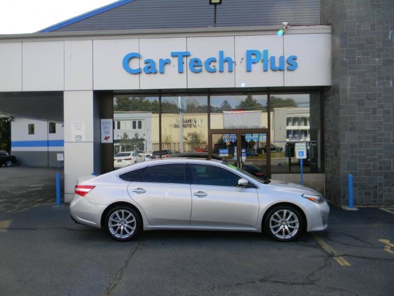 Used 2013 Toyota Avalon Limited FWD image 5