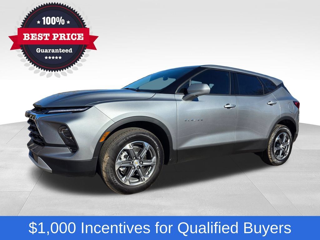 New 2025 Chevrolet Blazer LT w/ LPO, Floor Liner Package FWD image 2