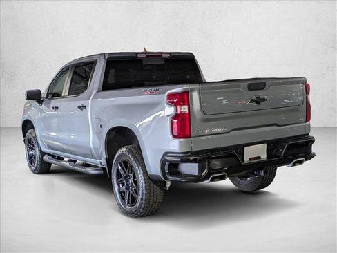 Used 2025 Chevrolet Silverado 1500 LT Trail Boss w/ Convenience Package II AWD/4WD image 8