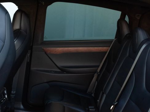 Used 2018 Tesla Model X 100D image 20