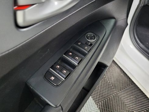 Used 2021 Kia Forte LXS FWD image 27
