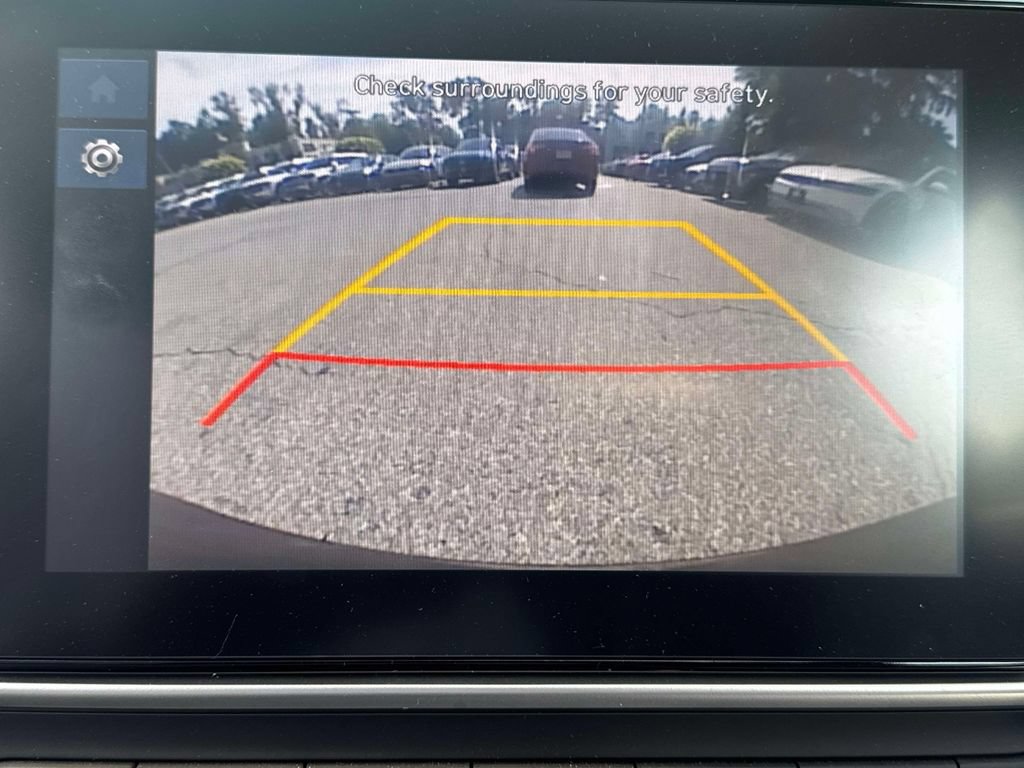 Used 2024 Hyundai Venue SEL FWD image 27