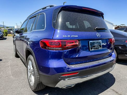 Certified 2022 Mercedes-Benz GLB 250 4MATIC image 8