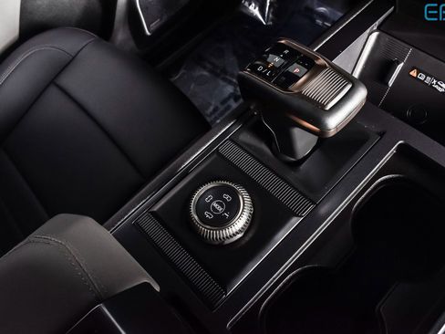 Used 2025 GMC Hummer EV 2X image 26