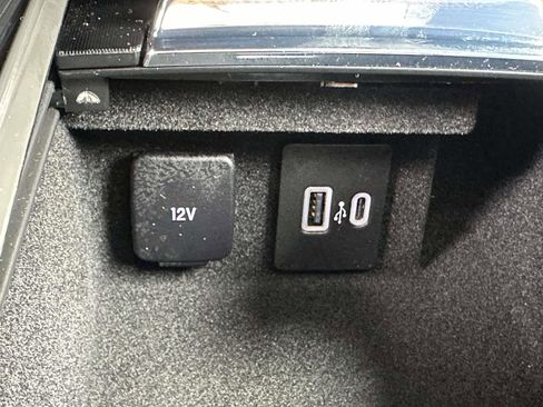 Used 2022 Lincoln Corsair Reserve w/ Equipment Group 201A image 24