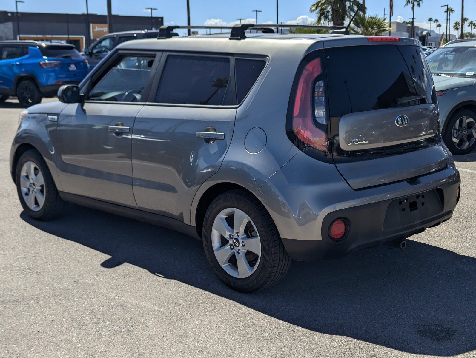 Used 2018 Kia Soul FWD image 4