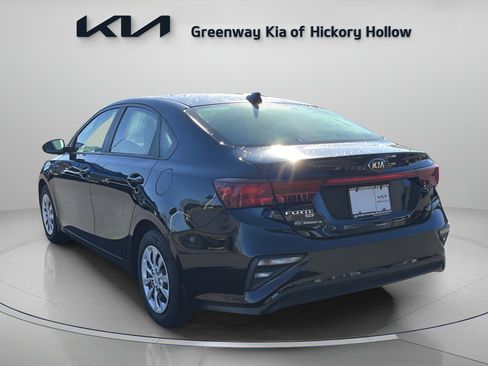 Used 2021 Kia Forte Sedan image 5