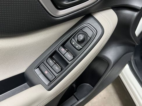 Used 2023 Subaru Forester AWD/4WD image 12