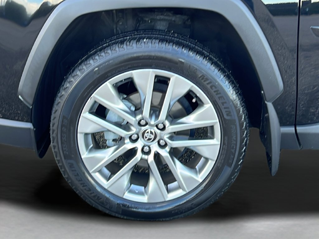 Used 2024 Toyota RAV4 Limited FWD image 26