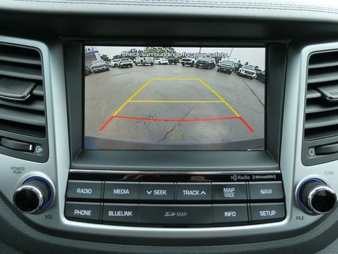 Used 2016 Hyundai Tucson Limited w/ Option Group 03 FWD image 32