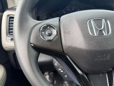 Used 2019 Honda HR-V LX image 22