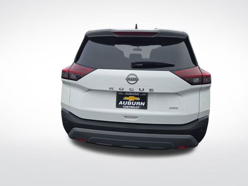 Used 2023 Nissan Rogue S image 4