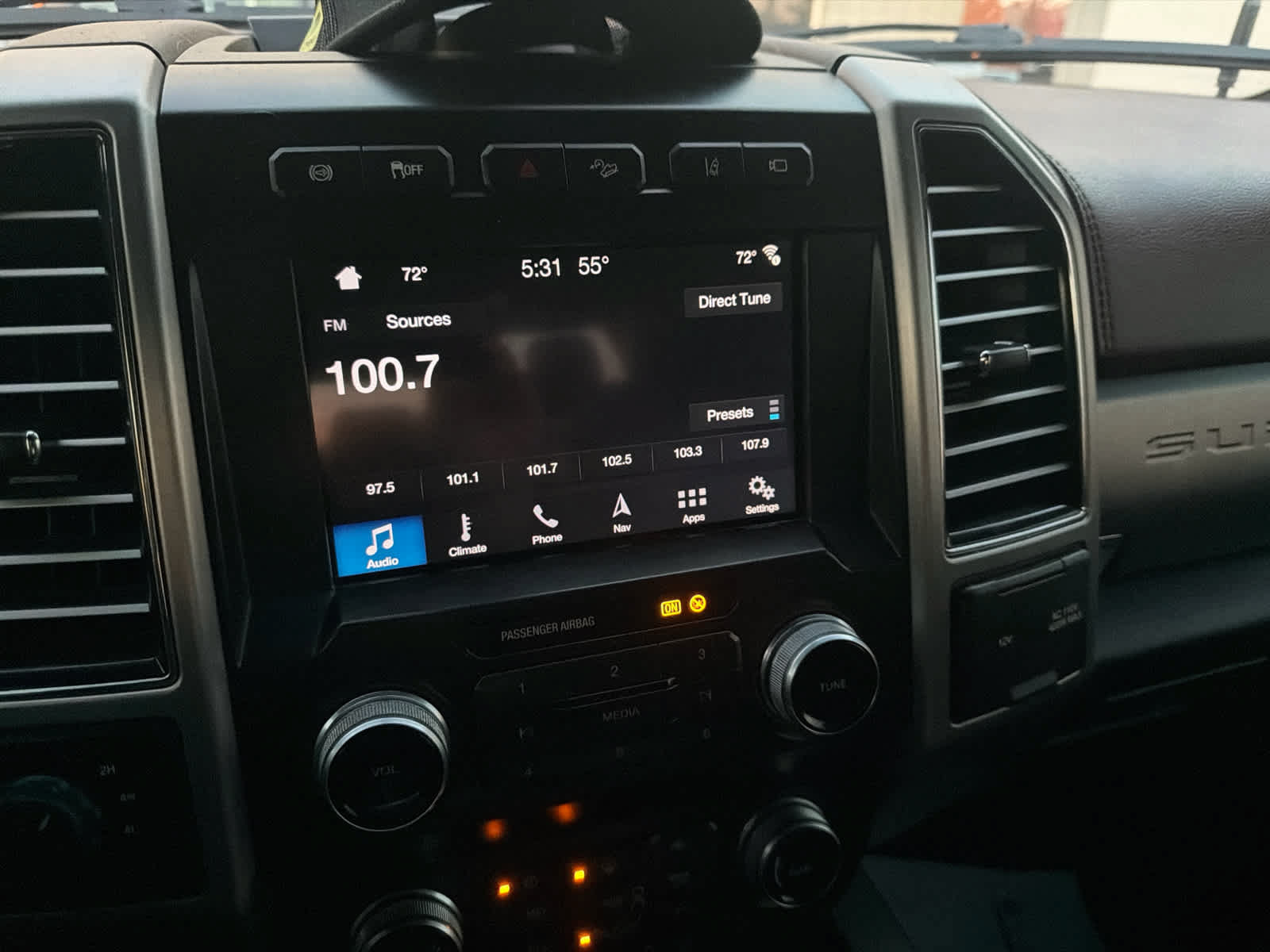 Used 2019 Ford F250 Platinum w/ Platinum Ultimate Package AWD/4WD image 3