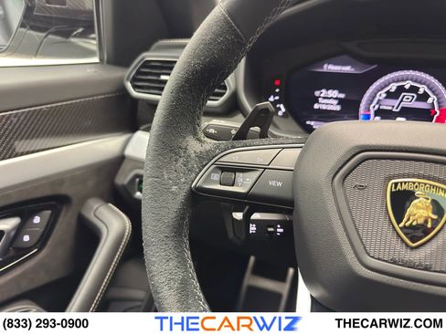Used 2020 Lamborghini Urus image 67