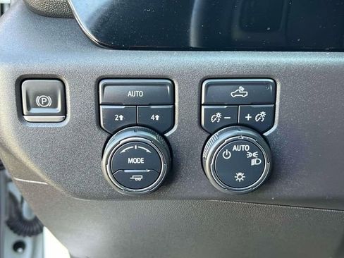 Certified 2023 Chevrolet Silverado 1500 LT AWD/4WD image 21