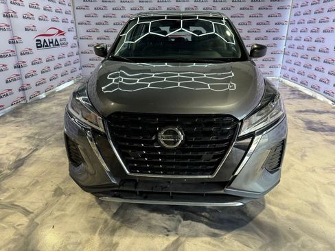 Used 2021 Nissan Kicks S image 3