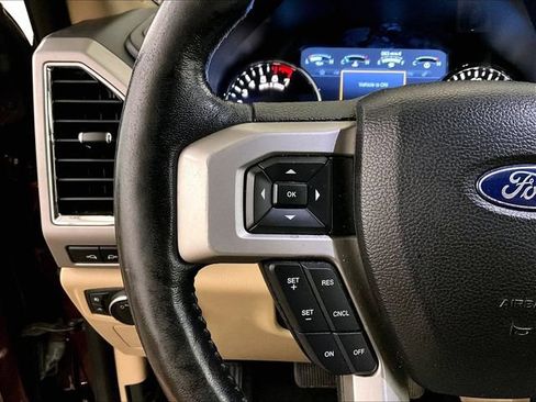 Used 2017 Ford F150 Lariat w/ Equipment Group 502A Luxury AWD/4WD image 18