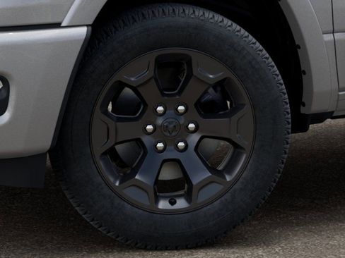 New 2026 RAM 1500 4x4 Crew Cab image 8