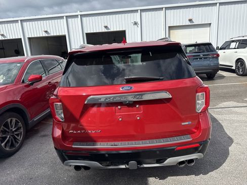 Used 2020 Ford Explorer Platinum w/ Premium Technology Package image 8