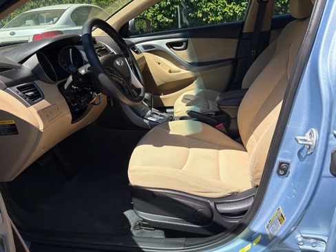 Used 2012 Hyundai Elantra GLS w/ Preferred Pkg 3 FWD image 5
