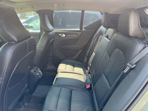 Certified 2023 Volvo XC40 B5 Plus w/ Driver Assist Package image 27