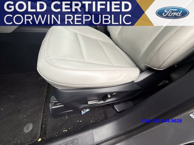 Used 2025 Ford Explorer Active w/ Active Comfort Package AWD/4WD image 12