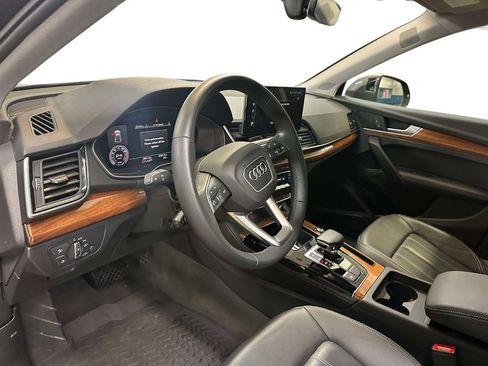 Used 2023 Audi Q5 2.0T Premium Plus w/ Premium Plus Package AWD/4WD image 15