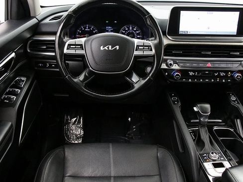 Used 2022 Kia Telluride EX w/ EX Premium Package image 14