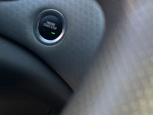 Used 2024 Chevrolet Malibu LT image 17