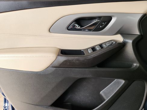 Certified 2023 Chevrolet Traverse LS FWD image 23