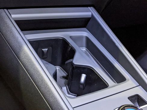 New 2026 Volkswagen Tiguan S FWD image 18