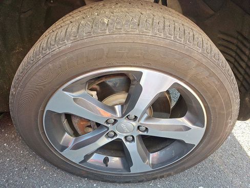 Used 2022 Jeep Grand Cherokee Limited 4xe w/ Luxury Tech Group II image 13