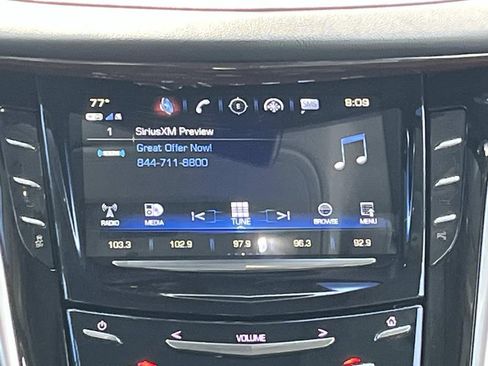 Used 2020 Cadillac Escalade Luxury AWD/4WD image 15