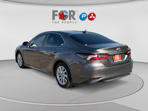 Used 2023 Toyota Camry LE w/ Convenience Package FWD image 3