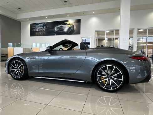 New 2026 Mercedes-Benz SL 63 AMG 4MATIC image 6