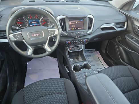 Used 2023 GMC Terrain SLE w/ Driver Convenience Package image 17