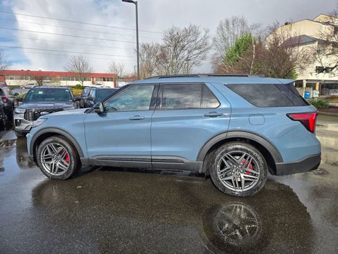 New 2026 Ford Explorer ST w/ Sun And Sound Package image 8