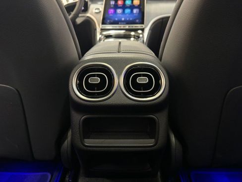 Certified 2025 Mercedes-Benz GLC 300 image 16