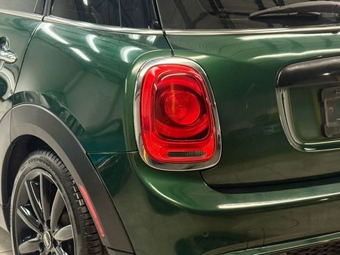 Used 2016 MINI Cooper S image 12