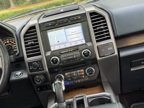 Used 2018 Ford F150 Limited w/ Trailer Tow Package image 5