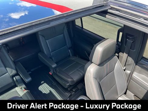 Used 2023 Chevrolet Suburban RST w/ Luxury Package AWD/4WD image 14