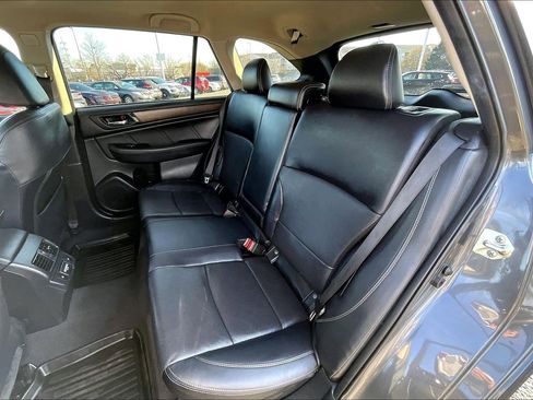 Used 2018 Subaru Outback 2.5i Limited image 24