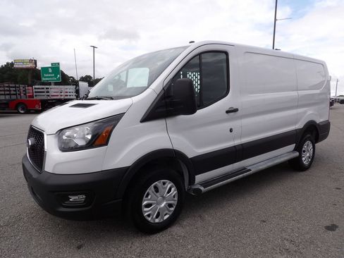 Used 2025 Ford Transit 250 Low Roof w/ Exterior Upgrade Package RWD image 3