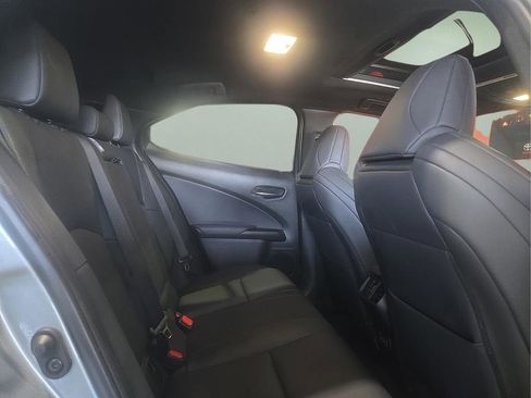 Used 2023 Lexus UX 250h F Sport FWD image 13