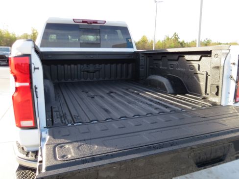 New 2026 Chevrolet Silverado 3500 LTZ w/ LTZ Convenience Package AWD/4WD image 16