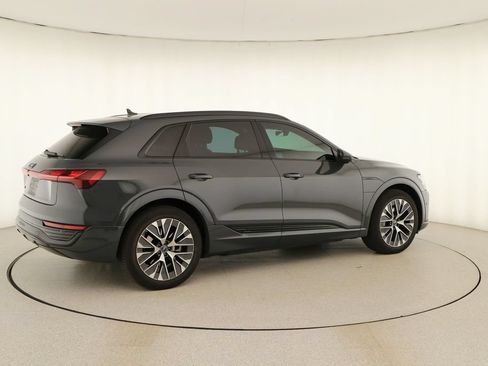 Certified 2024 Audi Q8 e-tron Premium Plus AWD/4WD image 7