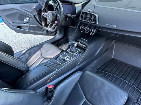 Used 2017 Audi R8 V10 plus image 19