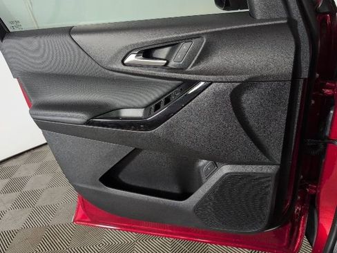 New 2026 Chevrolet Equinox LT w/ Convenience Package II image 23