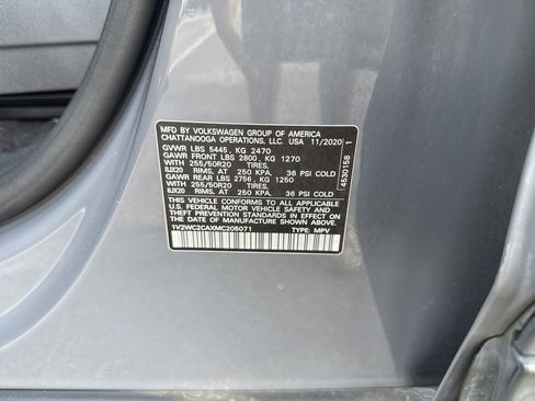 Used 2021 Volkswagen Atlas Cross Sport SE FWD image 28