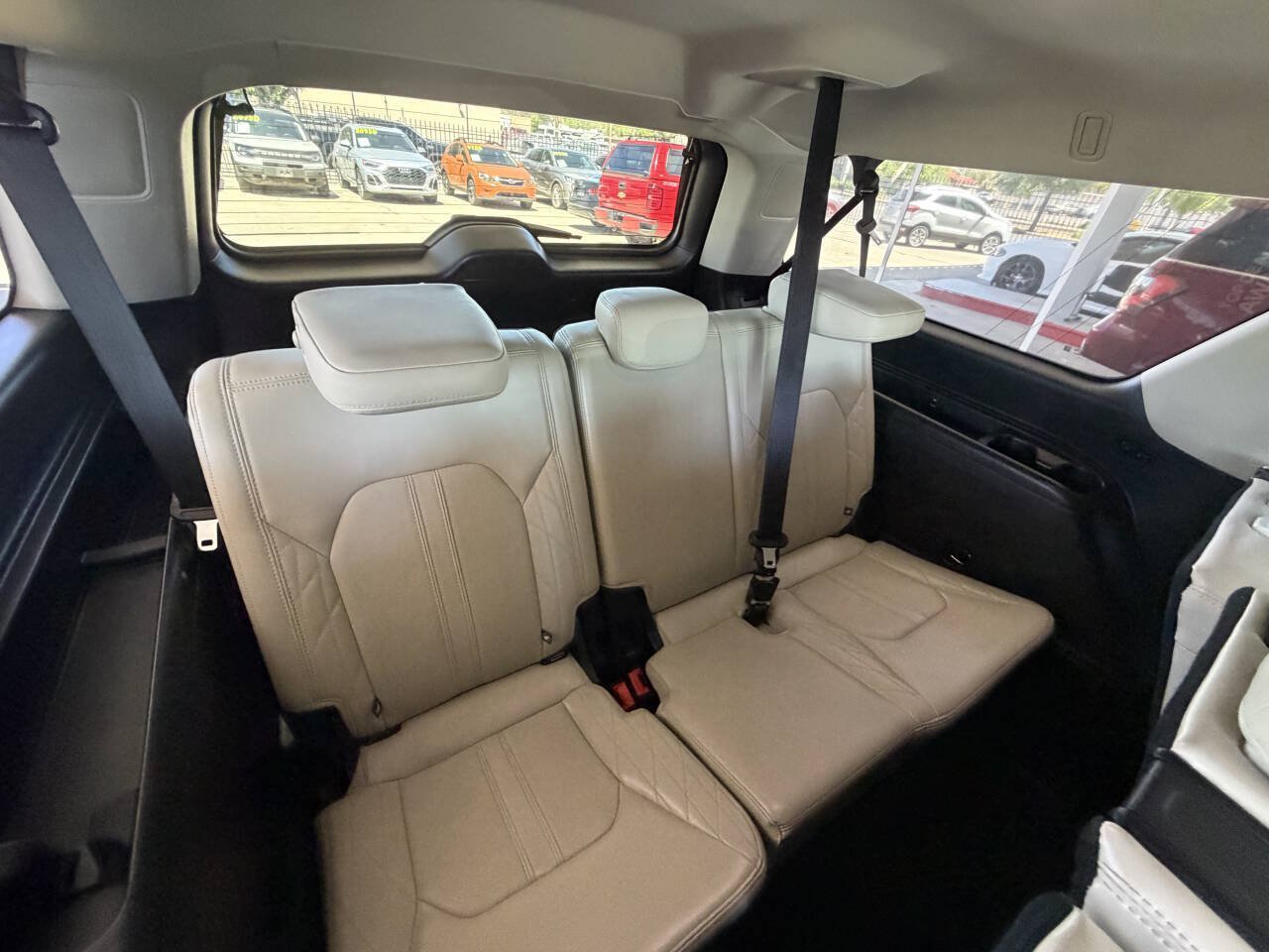 Used 2019 Ford Expedition Max Platinum RWD image 20